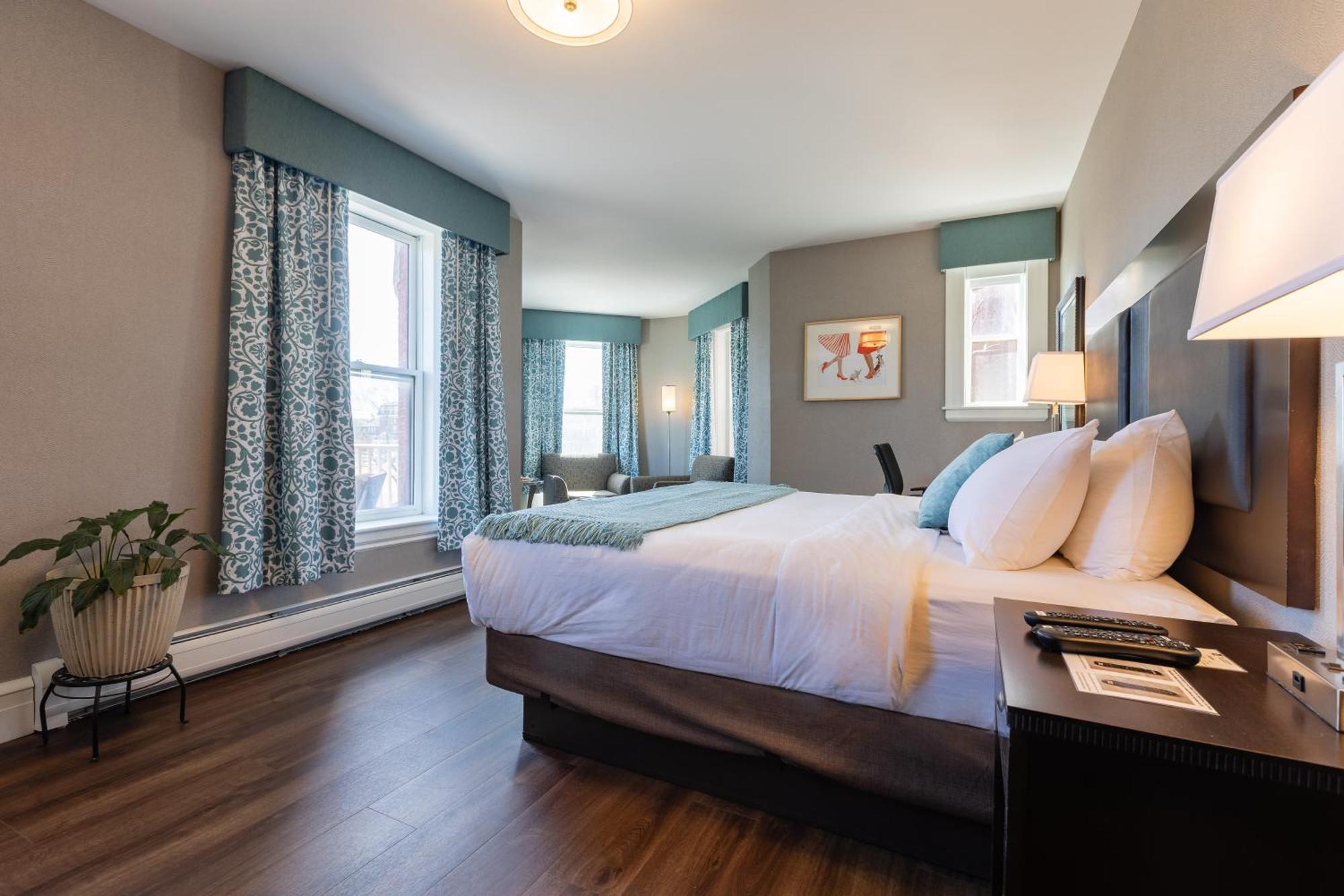 The Centennial Hotel Concord Extérieur photo